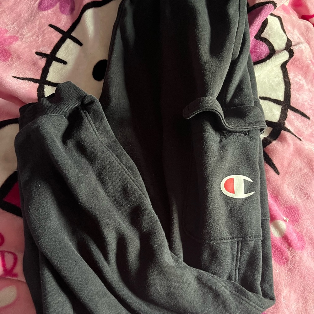 Champions cargo sweatpants *RUNS SMALL*